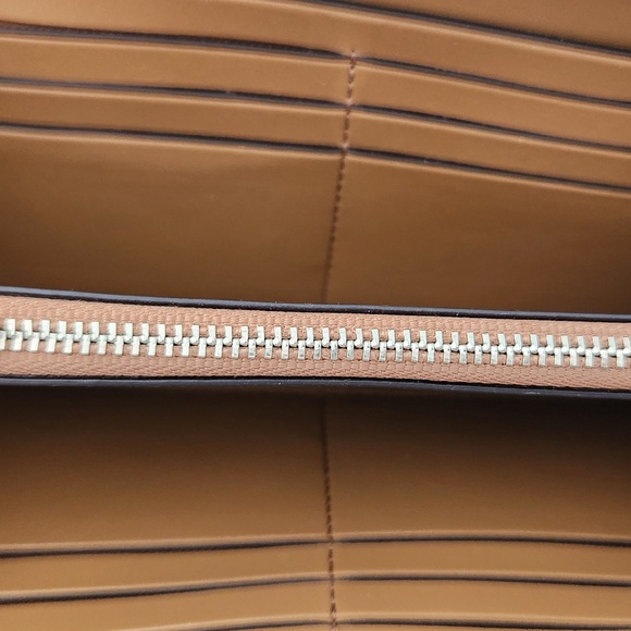 COACH Wallet (Floral & Cream) - Picture 4 of 7